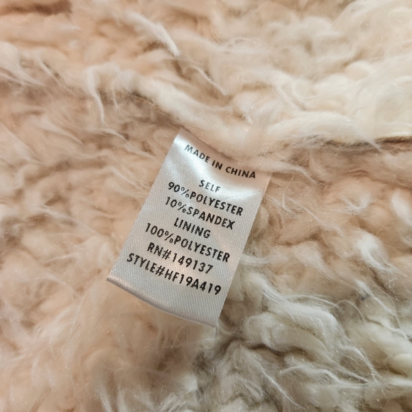 🌼Altar'd State Shearling and Faux Suede Beige Vest with Pockets Size Small - Picture 10 of 11